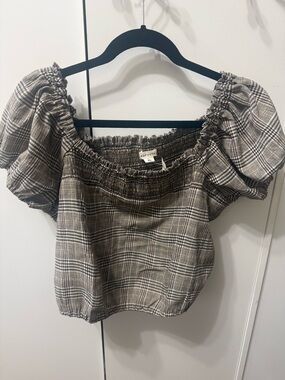 Aeropostale Plaid Smocked Puff Sleeve Crop Top